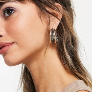 Hoop Earrings with Twist Row in Mixed Tone